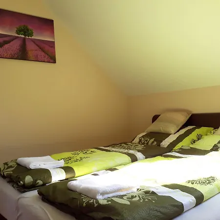 Hoforras Wellness Vendeghaz * Egerszalok