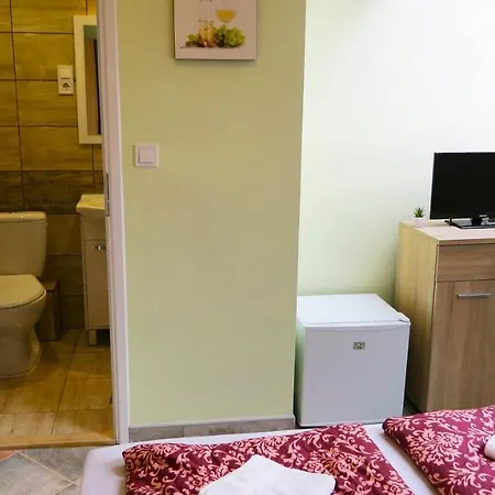 Hoforras Wellness Vendeghaz *