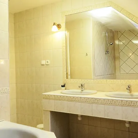 Guest house Hoforras Wellness Vendeghaz Egerszalok