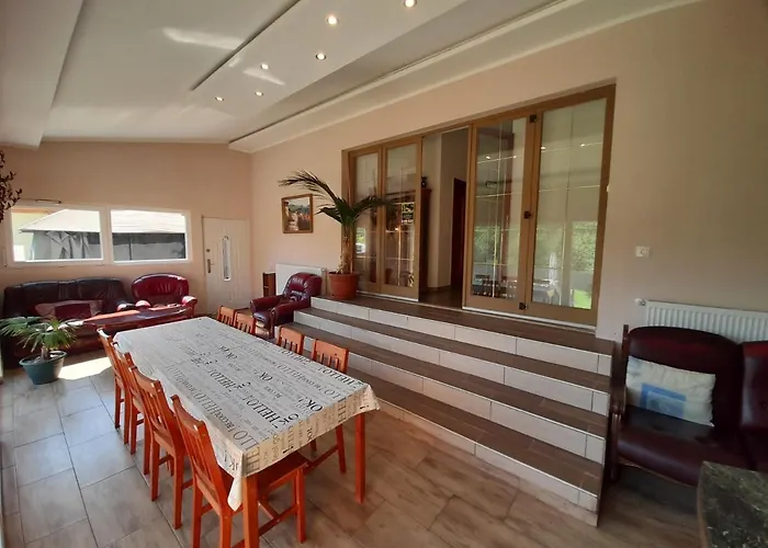 Hoforras Wellness Vendeghaz