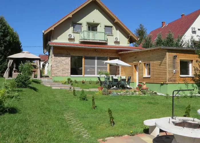 Hoforras Wellness Vendeghaz 3*