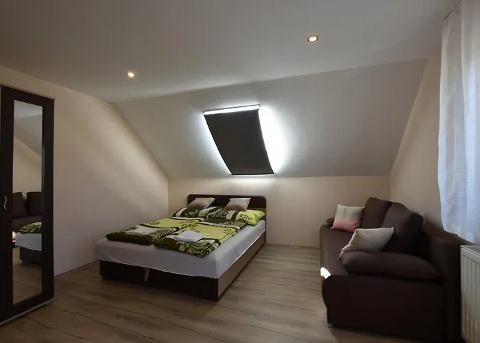 Hoforras Wellness Vendeghaz